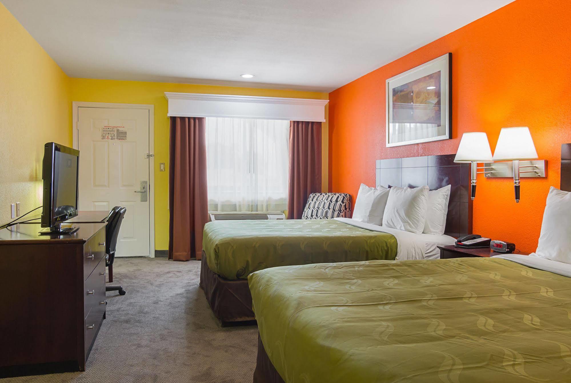 Quality Inn Carthage מראה חיצוני תמונה